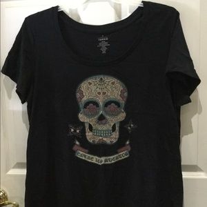Torrid size 3 skull top